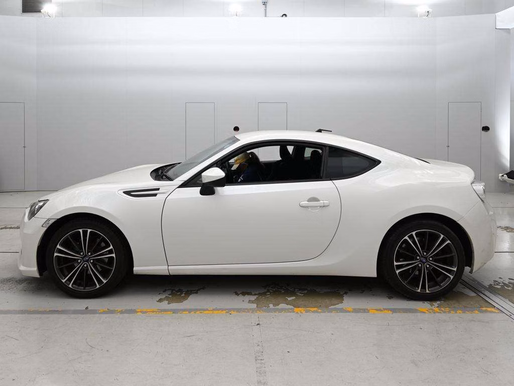 SUBARU BRZ