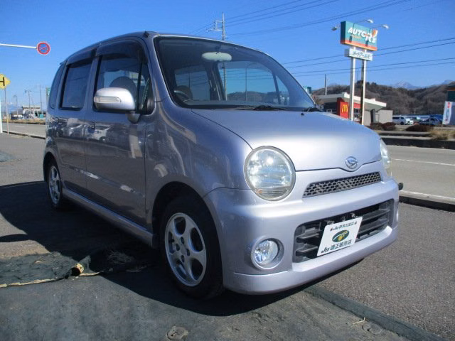 DAIHATSU MOVE LATTE