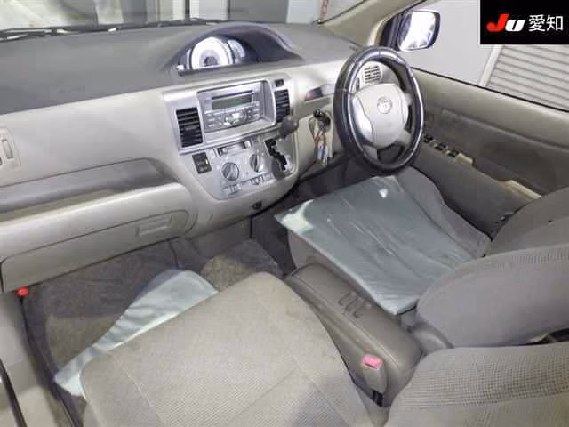 TOYOTA RAUM