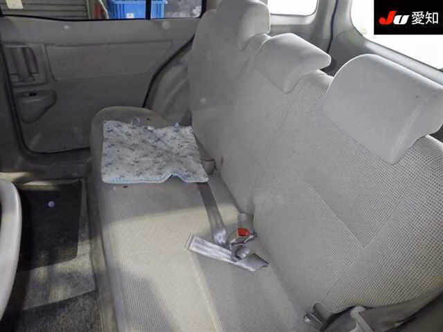 TOYOTA RAUM