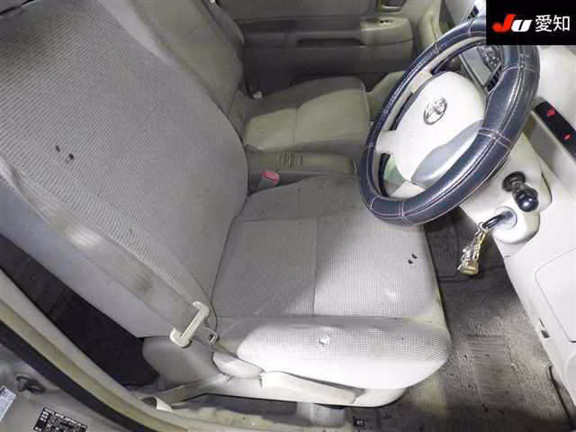 TOYOTA RAUM
