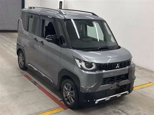 Mitsubishi Delica Mini