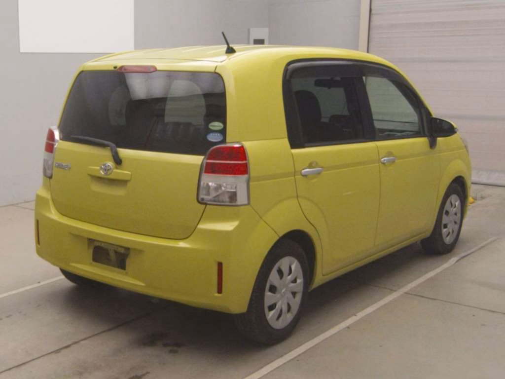 TOYOTA SPADE