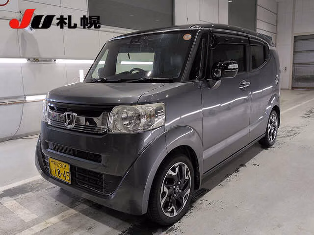 HONDA N-BOX SLASH