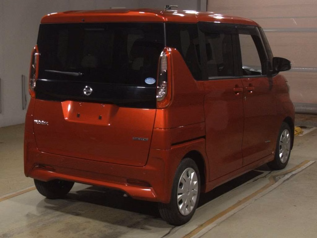 NISSAN ROOX