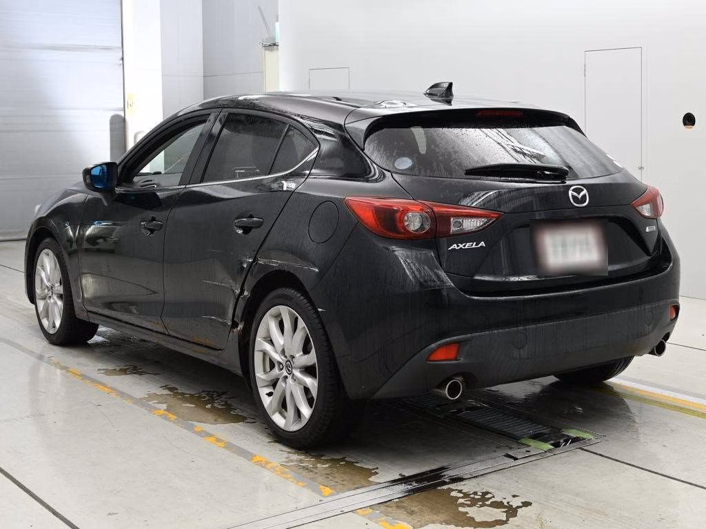 MAZDA AXELA