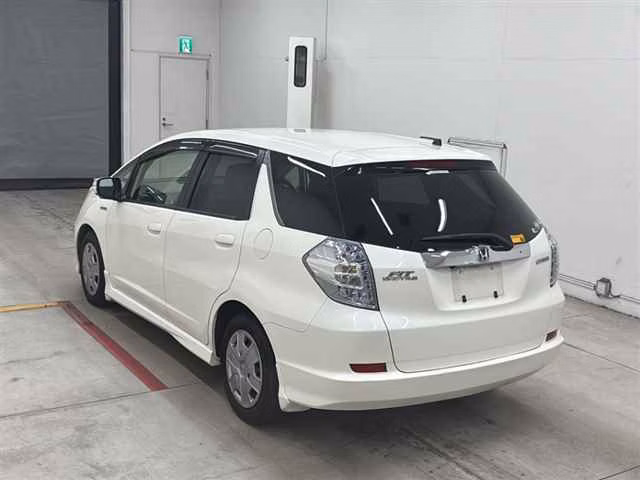 HONDA FIT SHUTTLE