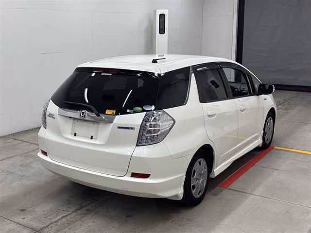 HONDA FIT SHUTTLE