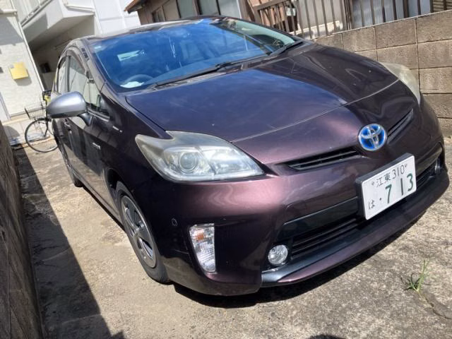 TOYOTA PRIUS