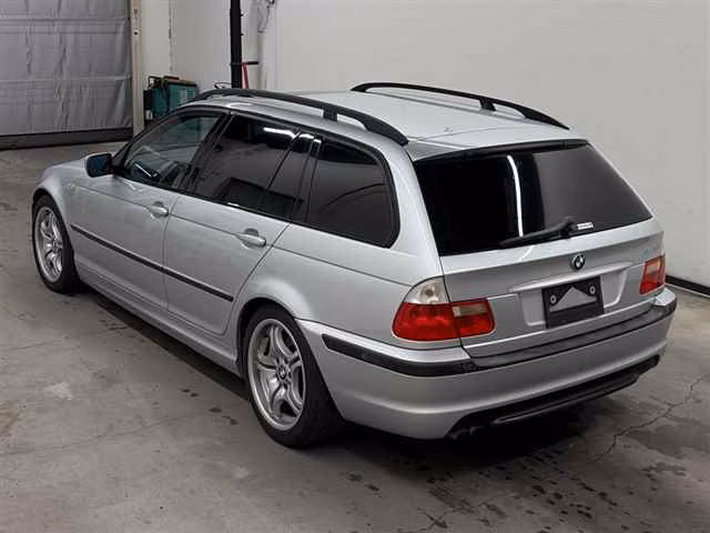 BMW 3-SERIES