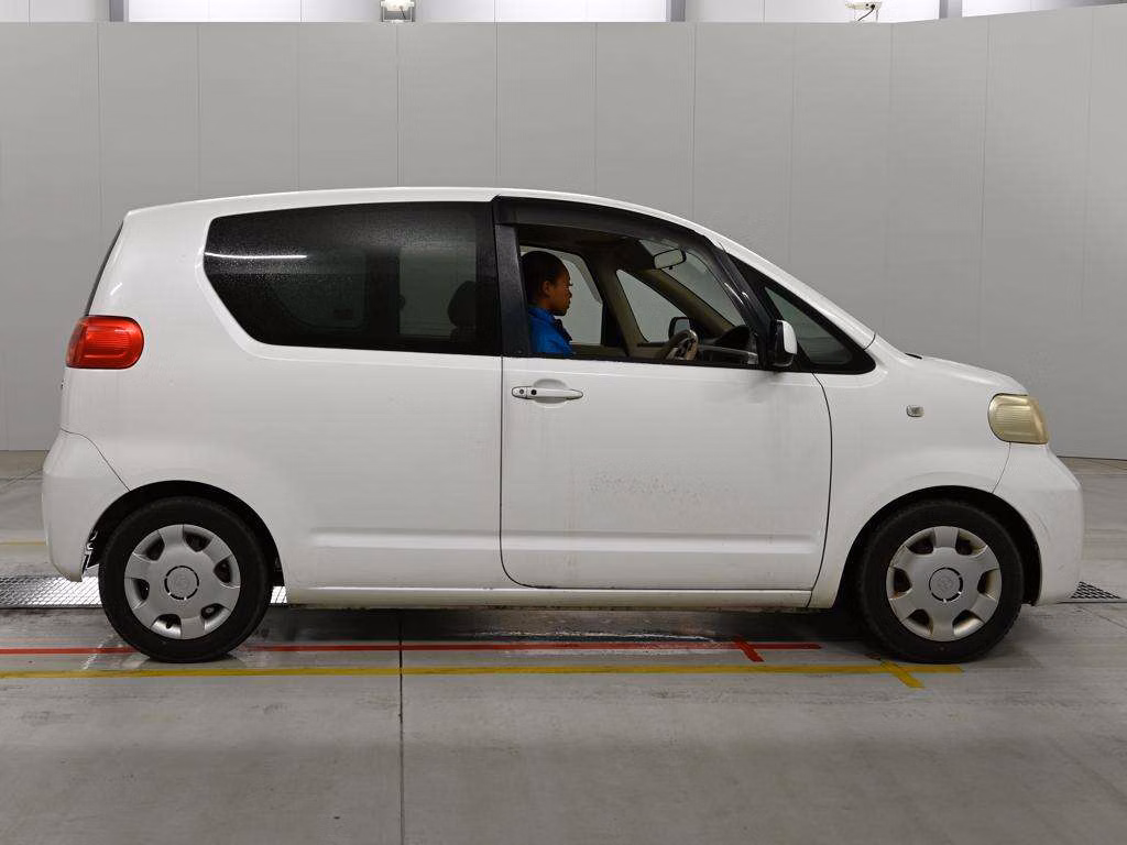 TOYOTA PORTE