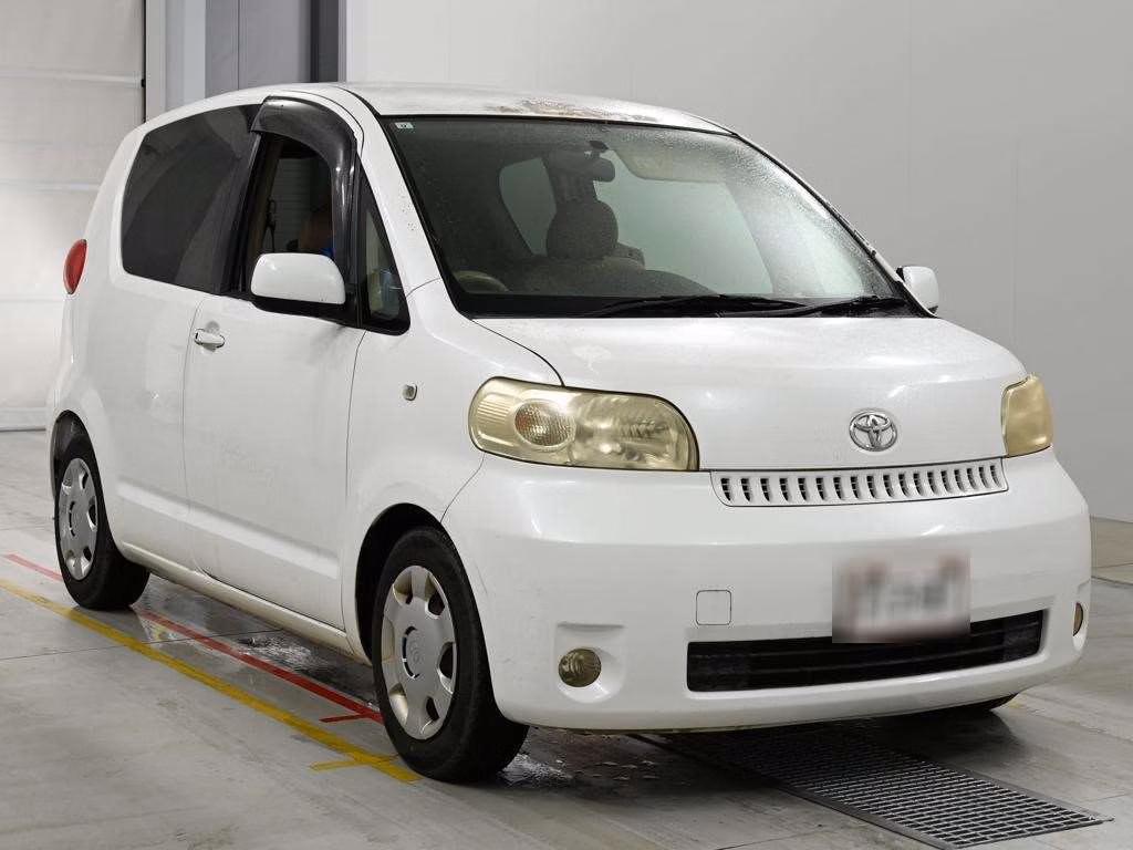 TOYOTA PORTE