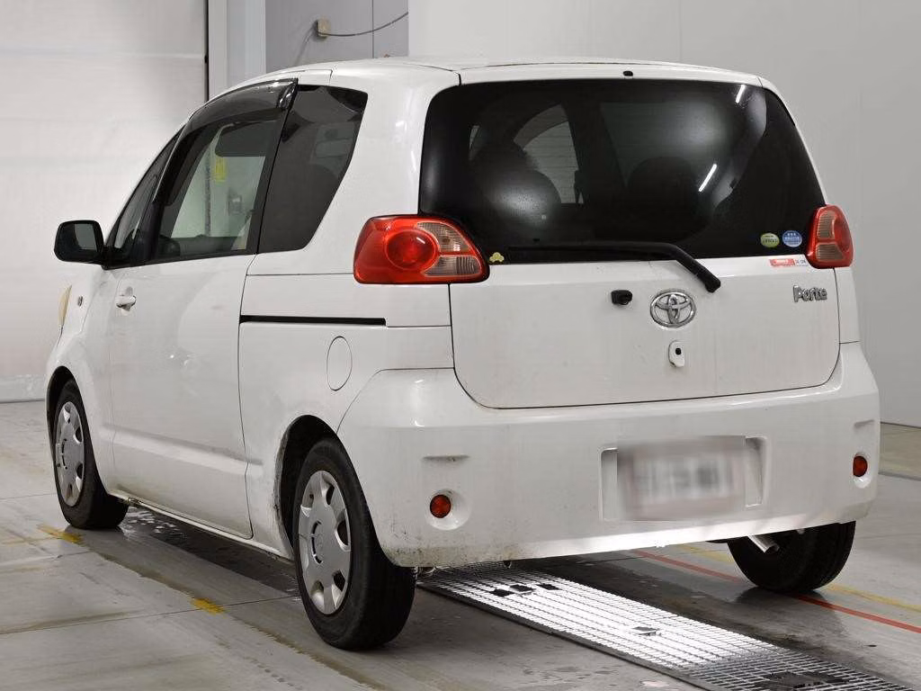 TOYOTA PORTE