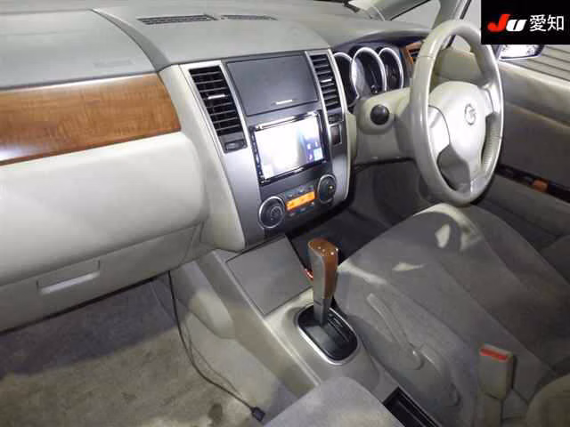 NISSAN TIIDA LATIO