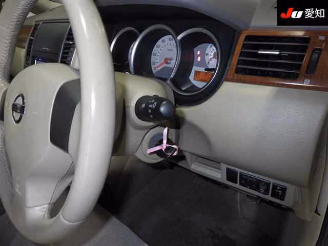 NISSAN TIIDA LATIO