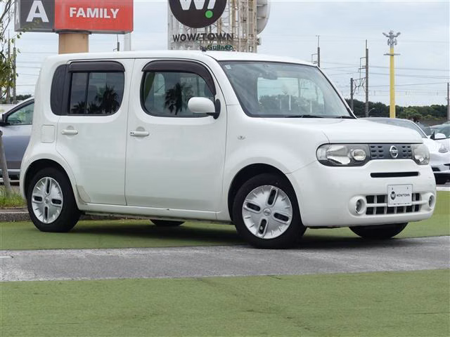 NISSAN CUBE