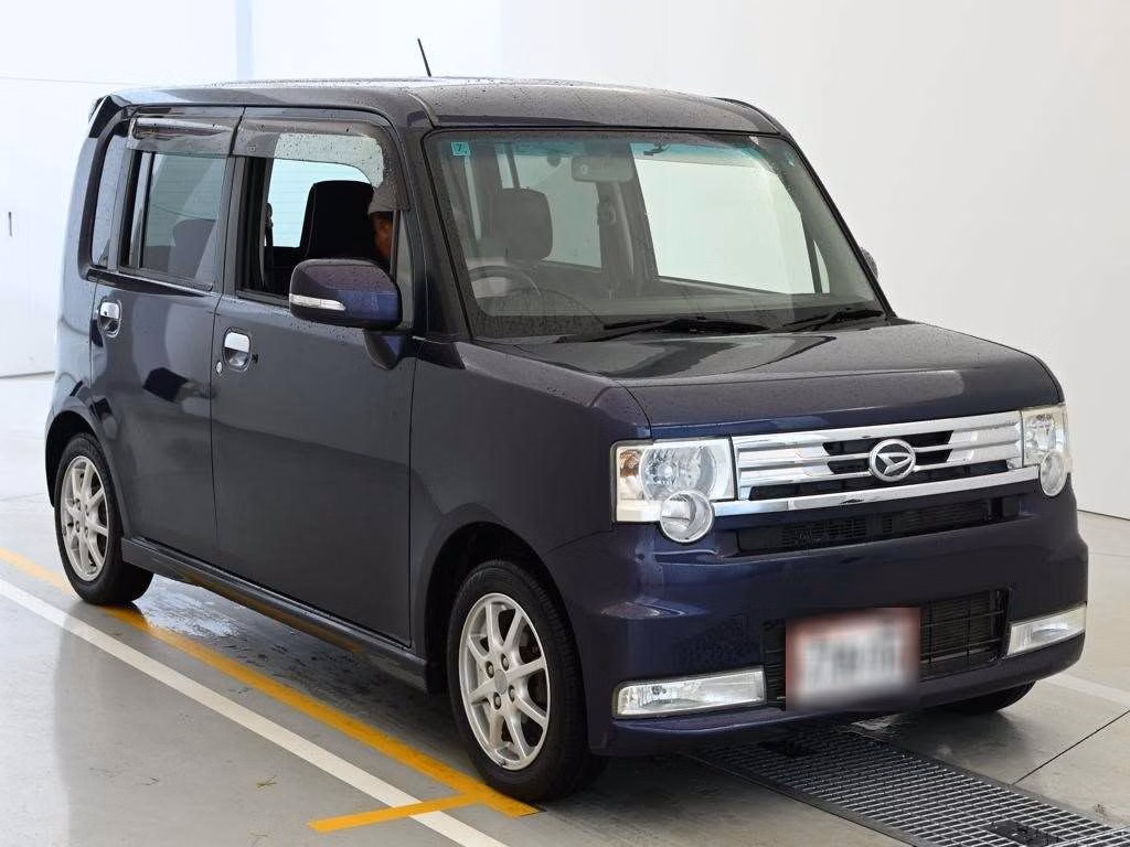DAIHATSU MOVE CONTE