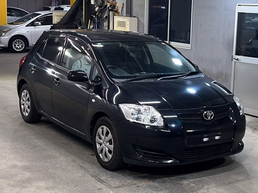 TOYOTA AURIS
