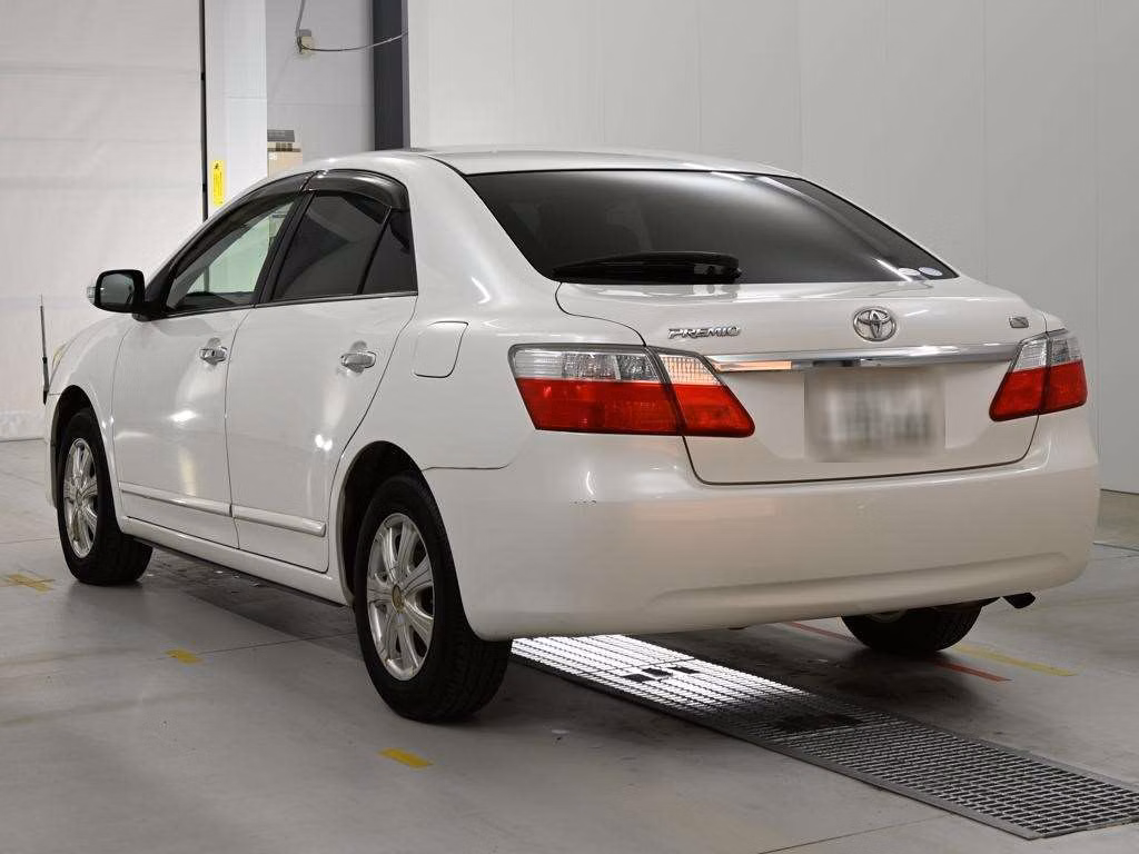 TOYOTA PREMIO