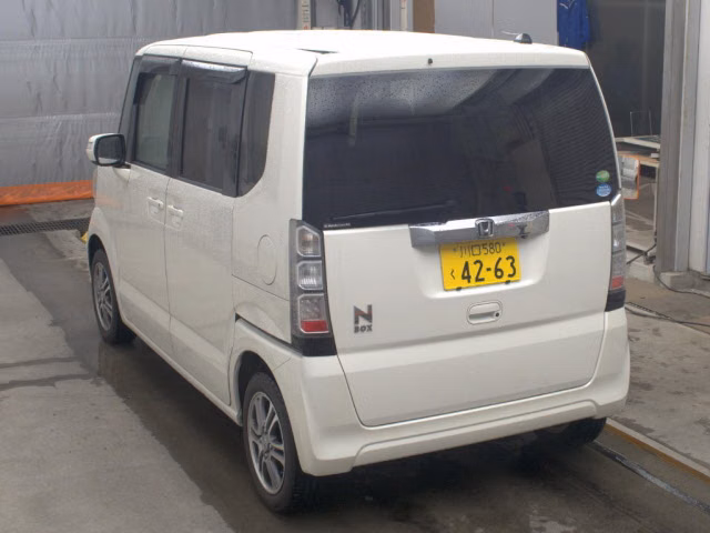 HONDA N-BOX