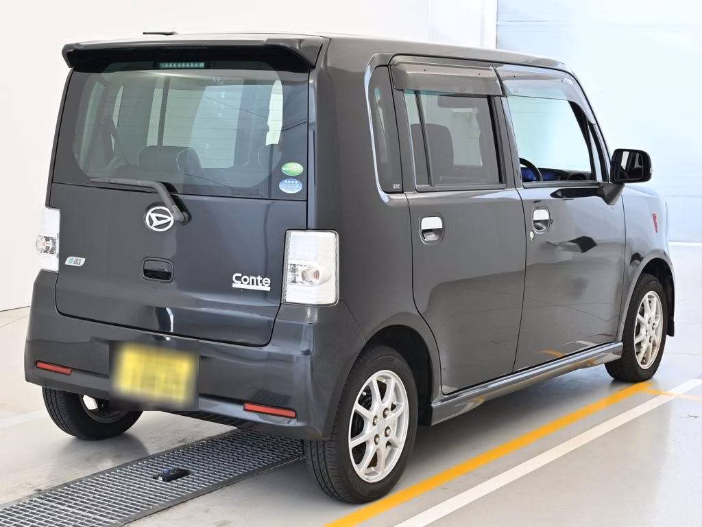DAIHATSU MOVE CONTE