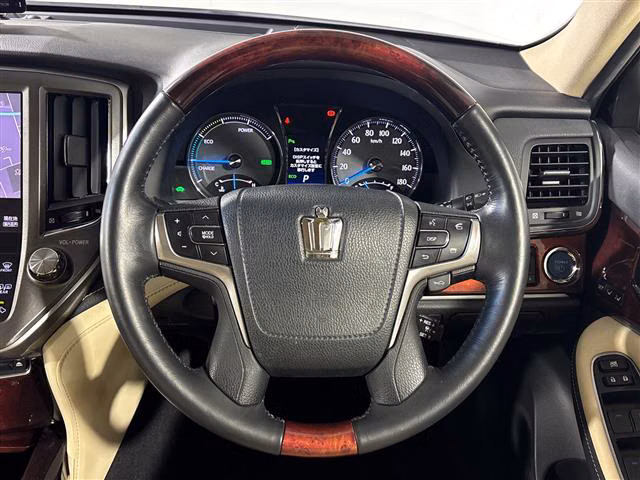 Toyota Crown Majesta