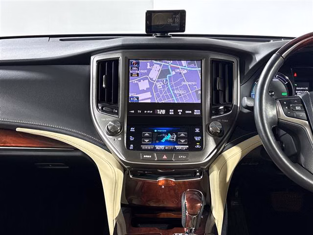 Toyota Crown Majesta