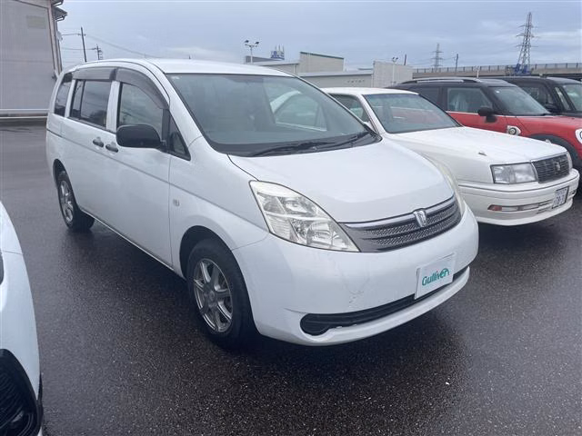 TOYOTA ISIS
