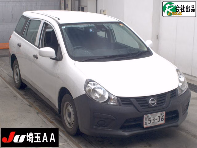 Nissan AD