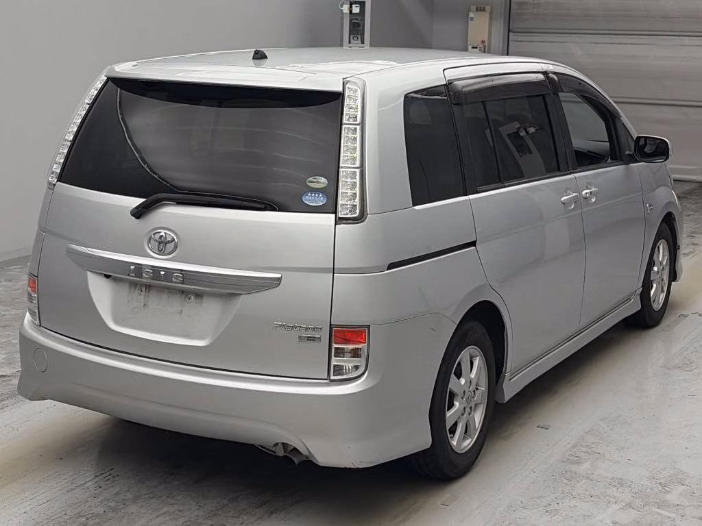 TOYOTA ISIS