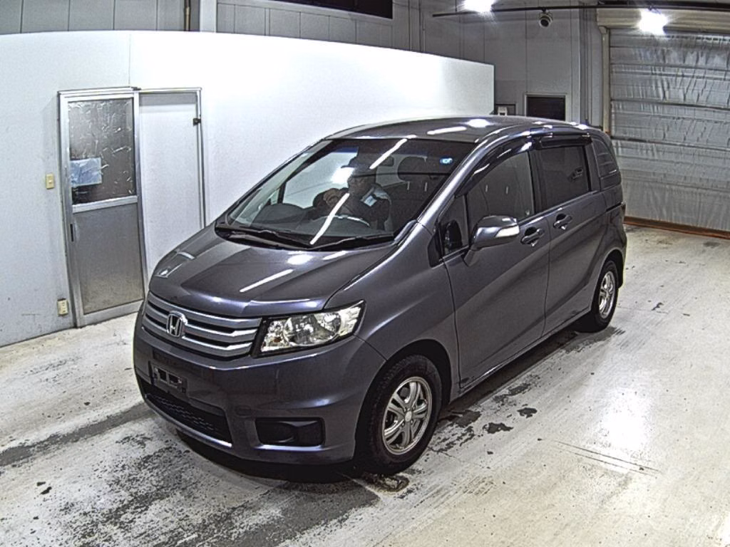 Honda Freed Spike