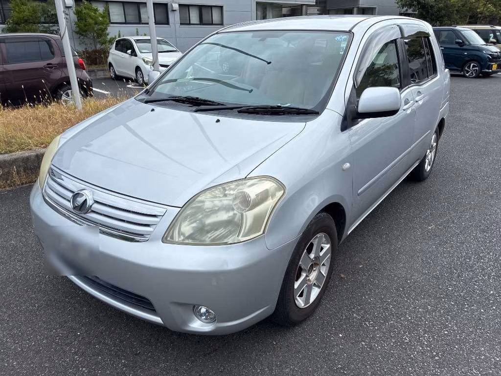 Toyota Raum