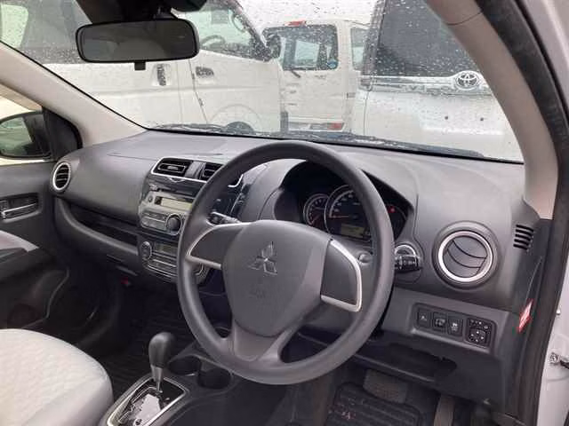 MITSUBISHI MIRAGE