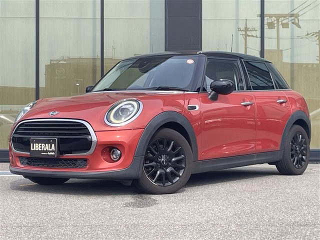 MINI HATCH