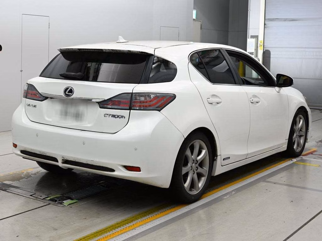 LEXUS CT200H