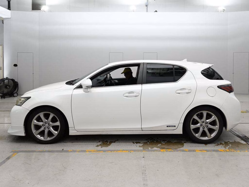 LEXUS CT200H