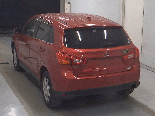 MITSUBISHI RVR