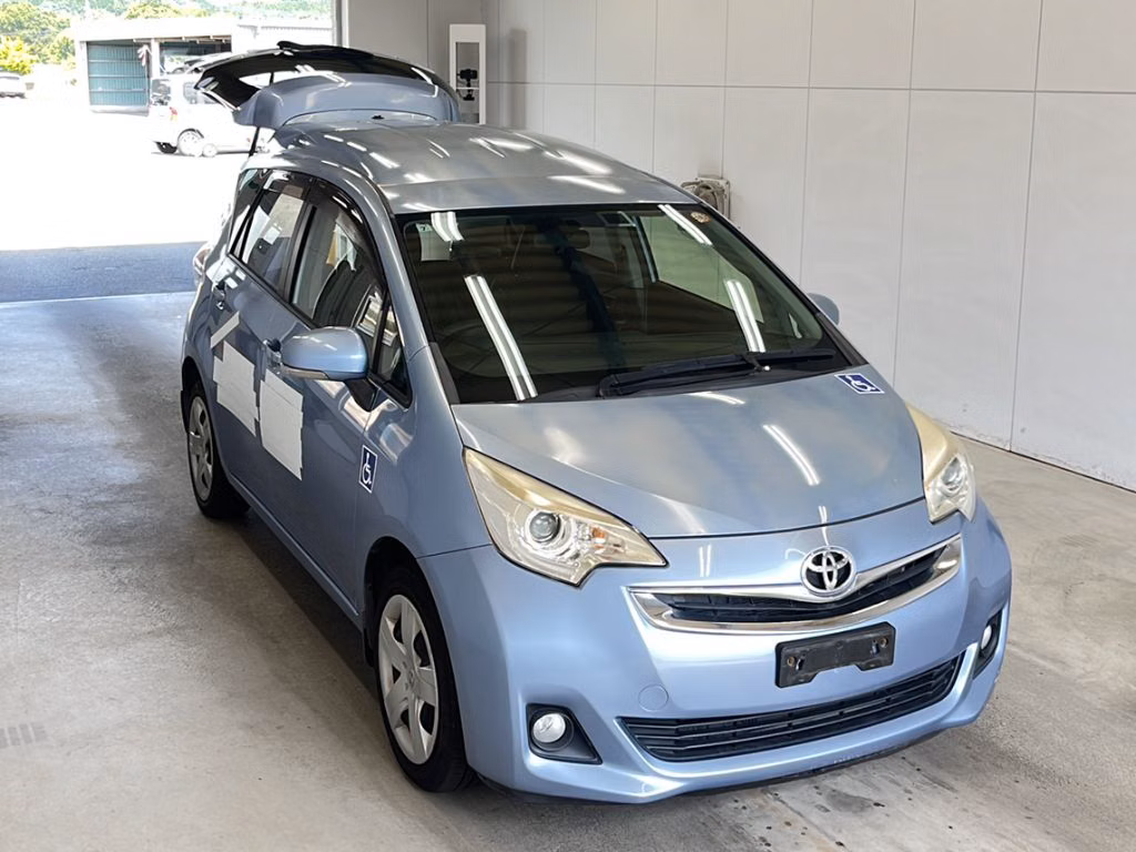 TOYOTA RACTIS