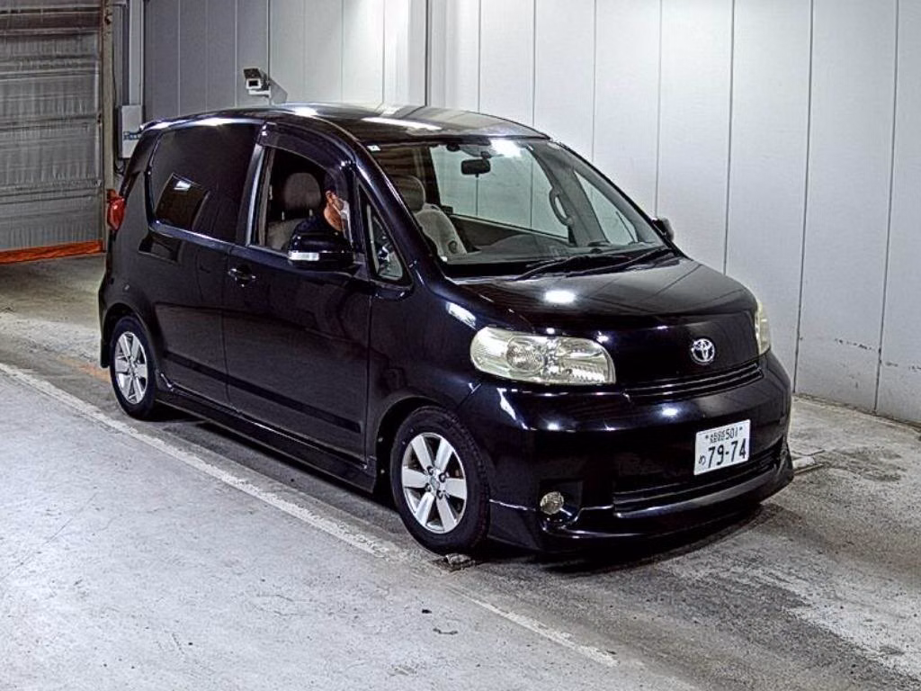 TOYOTA PORTE