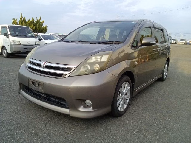 TOYOTA ISIS