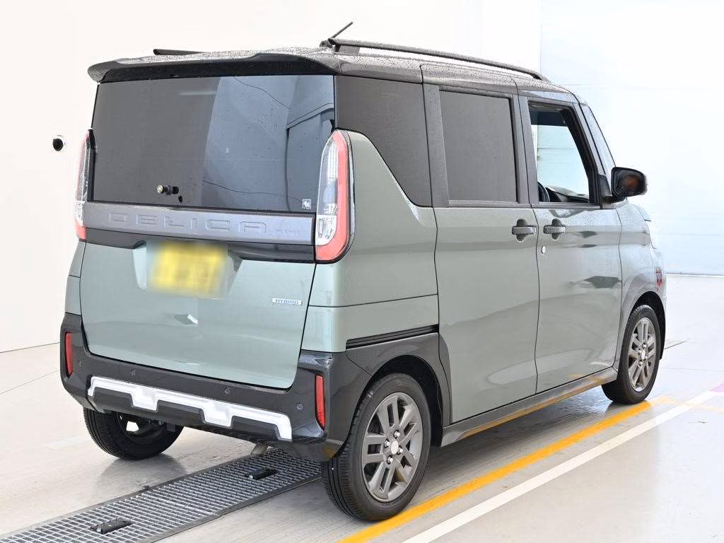 MITSUBISHI DELICA MINI