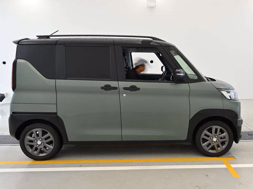 MITSUBISHI DELICA MINI