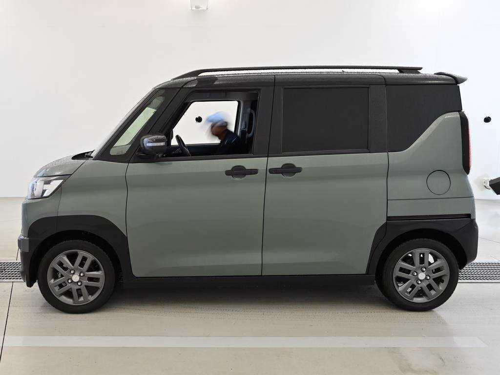 MITSUBISHI DELICA MINI
