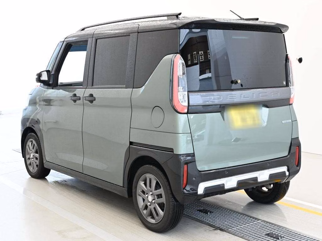 MITSUBISHI DELICA MINI