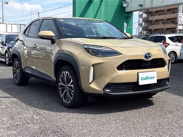 TOYOTA YARIS CROSS