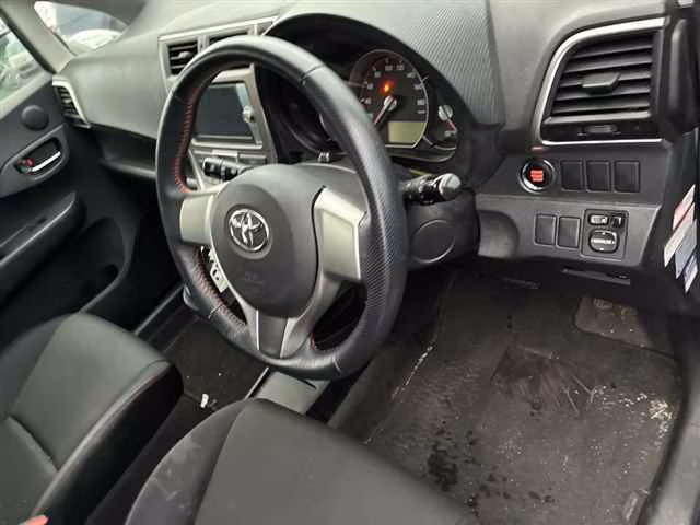 TOYOTA RACTIS