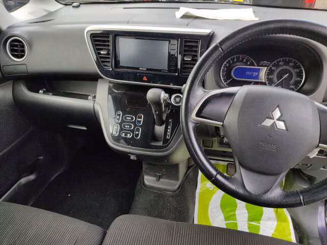MITSUBISHI EK SPACE