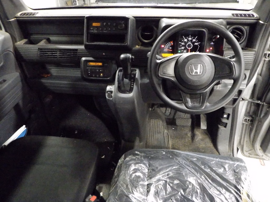 HONDA N-VAN