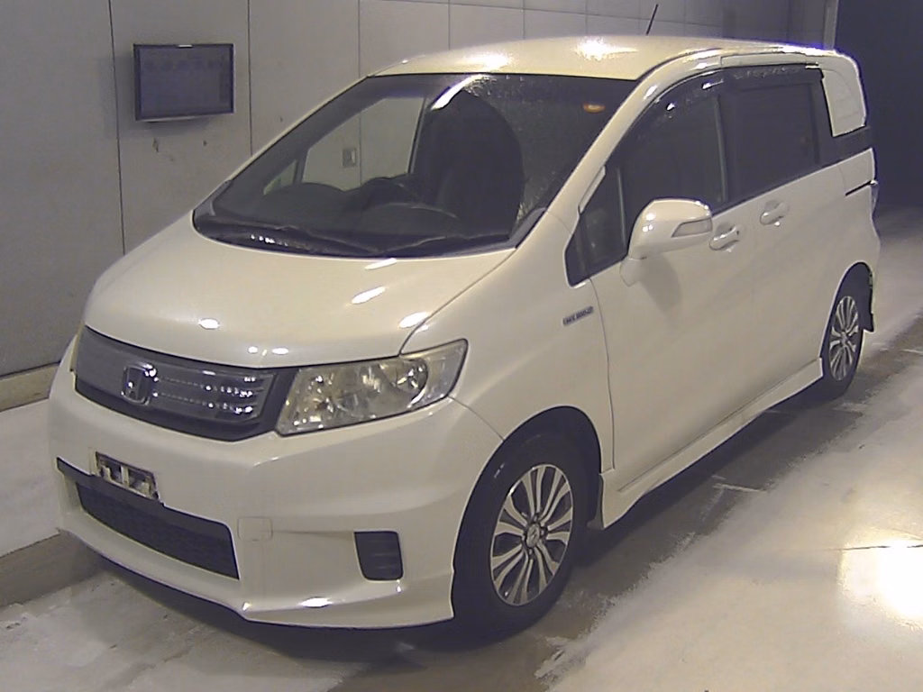 HONDA FREED SPIKE