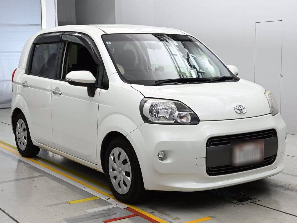TOYOTA PORTE